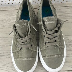 Blowfish Khaki Canvas Lace-Up Shoes